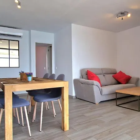 Appartement Palmeras - Seafront For 6 With Glazed Terrace And Marina Views Fuengirola